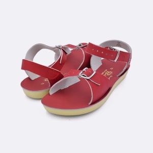 Authentic salt water by Hoy Sun San Surfer girls sandal size 12 red